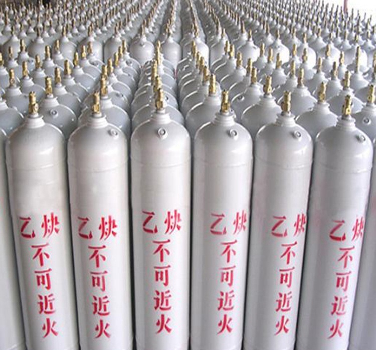 乙炔的化學(xué)屬性，主要用途有哪些？使用時(shí)有哪些注意事項(xiàng)？