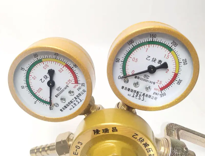 如何解讀乙炔氣壓表上的兩個(gè)壓力表？